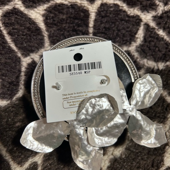 Fabulous MJ New York Gold Flower Earrings | Fabulous MJ New York Silver - Picture 3 of 5